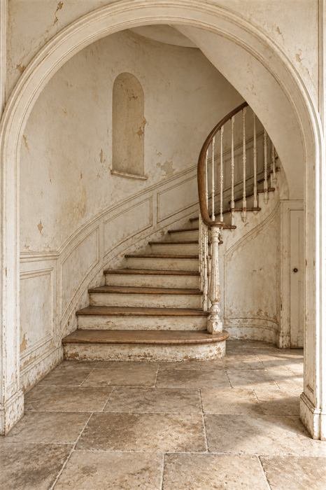 Entrée en arche avant les travaux – projet L'Escalier Bleu, Lisbonne