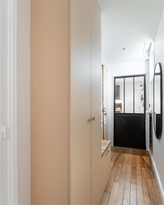 Couloir avec placards toute hauteur et verrière – projet Rivage, Toulon