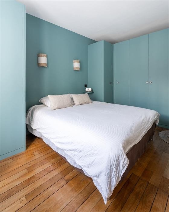 Chambre parentale bleu-vert avec placards – projet Rivage, Toulon