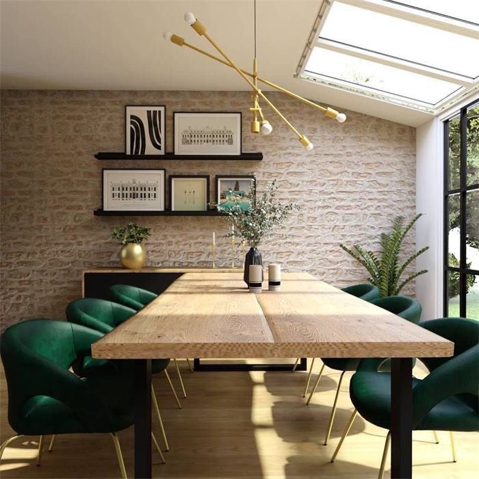 Grande table en bois et mur de briques – projet La Source, Ollioules