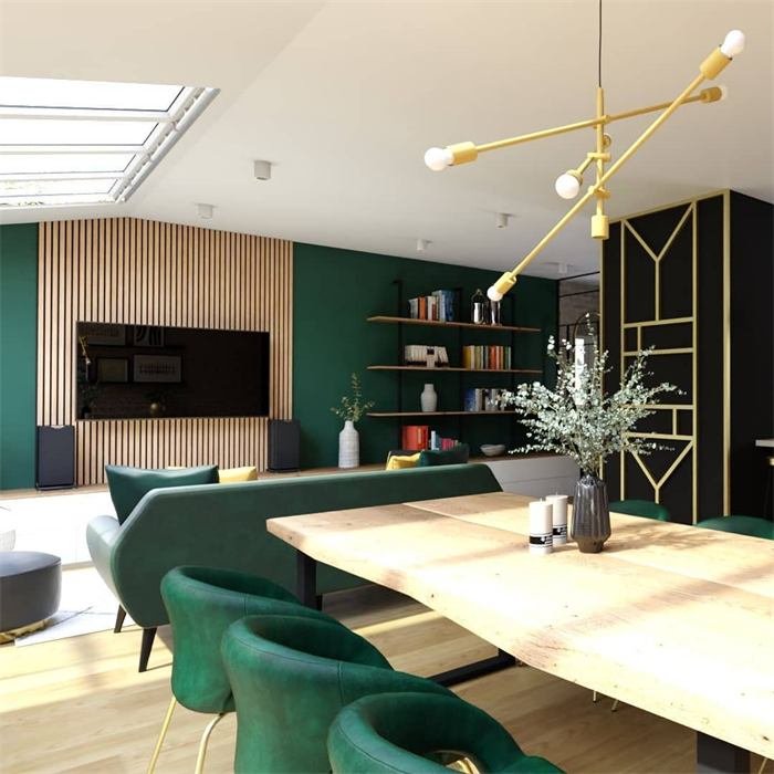Salle à manger aux chaises vertes et mur télé en tasseaux – projet La Source, Ollioules